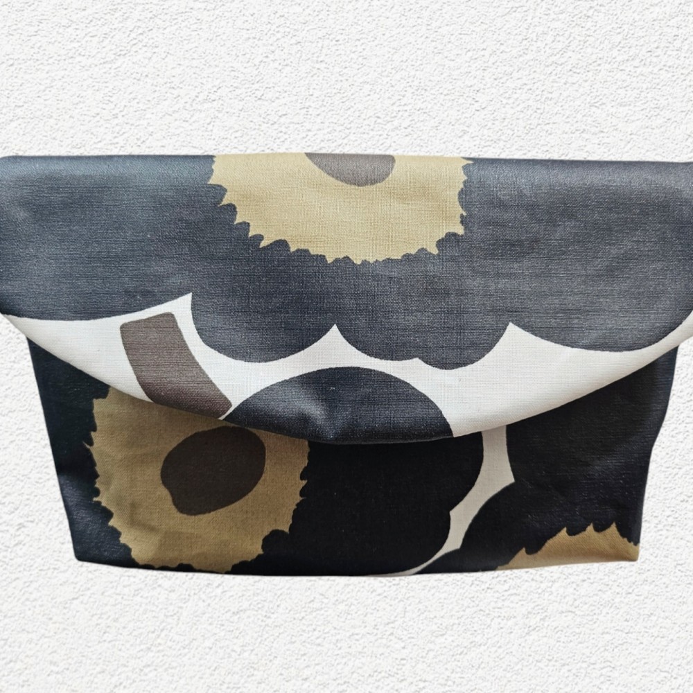 Marimekko 白底黑花防水布利是袋 雜物袋