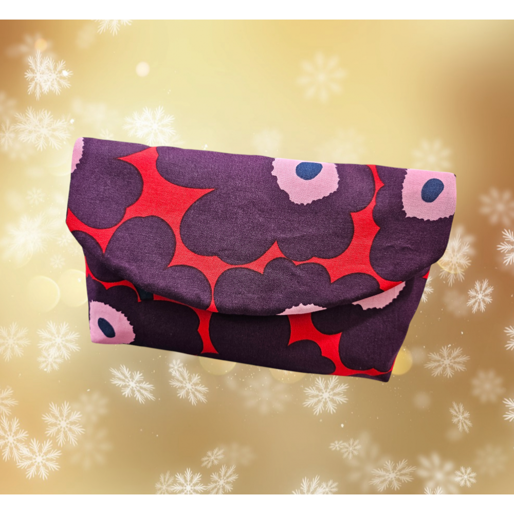 Marimekko 紅底紫花利是袋 雜物袋