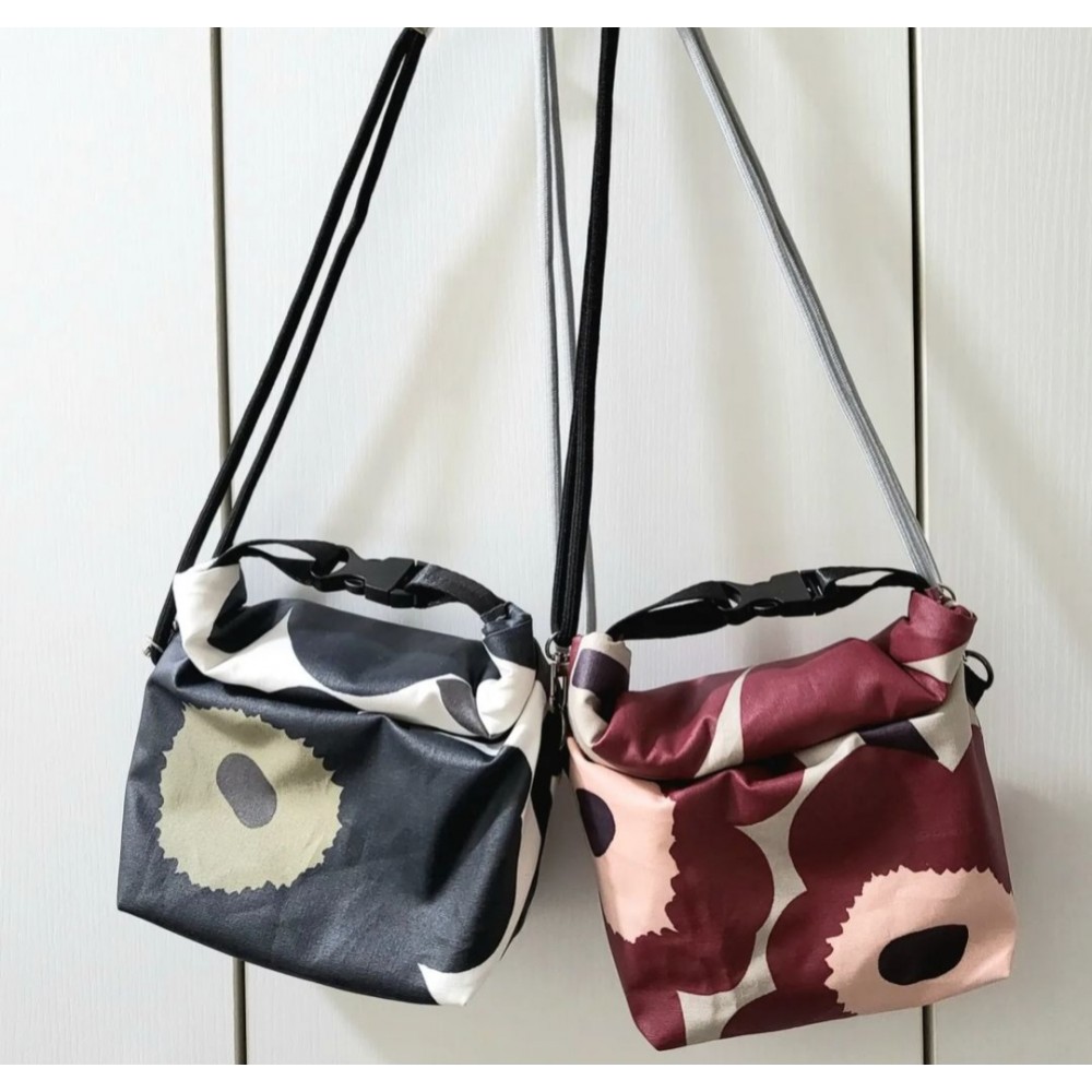 Marimekko 黑花斜孭